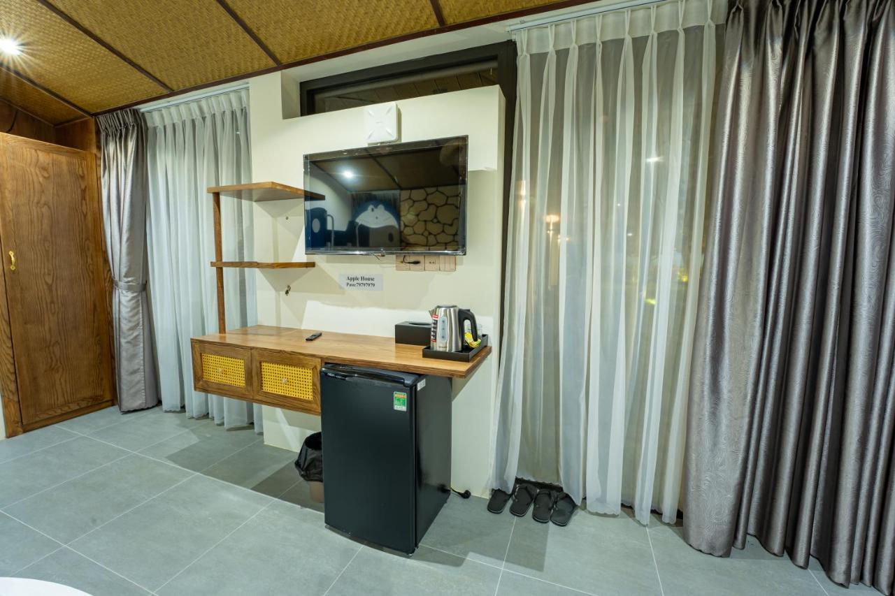 Apple House & Coffee Hotell Ba Ria Exteriör bild